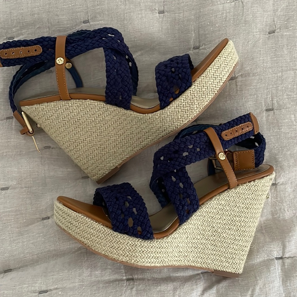Lilly Pulitzer “Kelsey” navy espadrille wedges